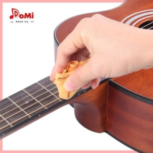 Cách vệ sinh đàn Ukulele