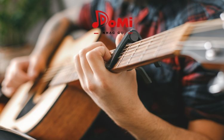 Capo đàn guitar để làm gì? Tác dụng của capo đàn guitar