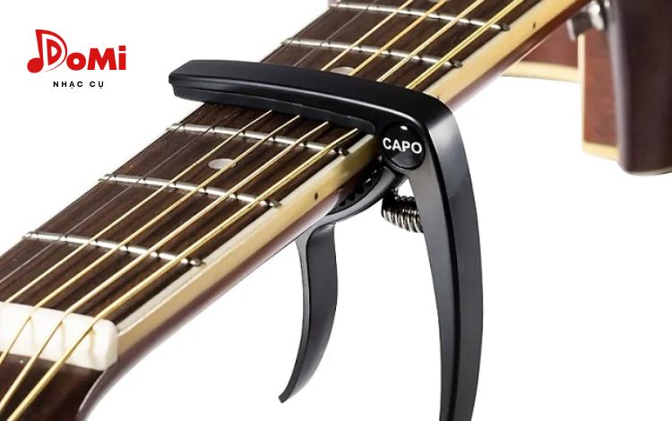 Cách sử dụng Capo guitar đơn giản