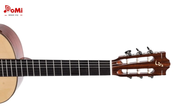 Cận Mặt Trước Đàn Guitar Classic C-250